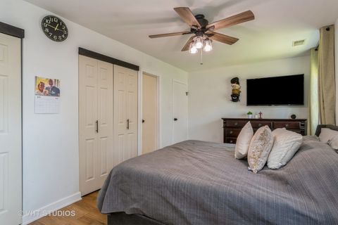 Tiny photo for 520 White Oak Road, Bolingbrook, IL 60440 (MLS # 12464750)