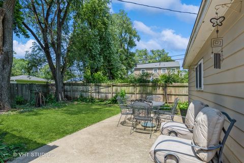 Tiny photo for 520 White Oak Road, Bolingbrook, IL 60440 (MLS # 12464750)