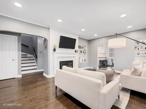 Tiny photo for 170 S FAIRVIEW Avenue, Elmhurst, IL 60126 (MLS # 12516323)