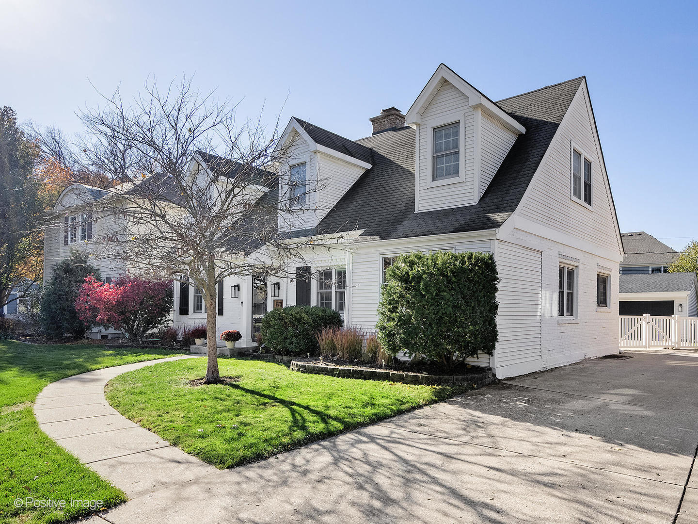 170 S FAIRVIEW Avenue