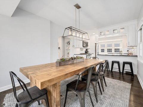 Tiny photo for 170 S FAIRVIEW Avenue, Elmhurst, IL 60126 (MLS # 12516323)