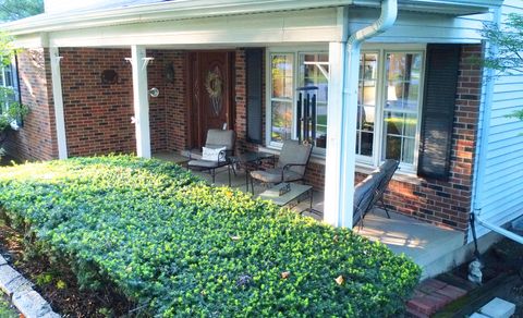 Tiny photo for 2S501 Seneca Drive, Wheaton, IL 60189 (MLS # 12536422)