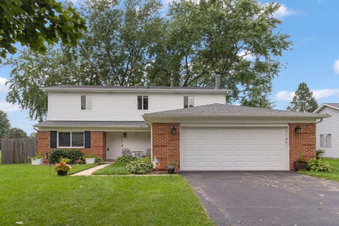 Photo of 311 Thistle Drive, Bolingbrook, IL 60490 (MLS # 12733391)