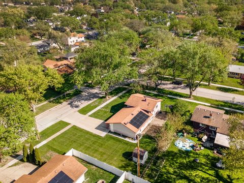 Tiny photo for 940 Washington Boulevard, Hoffman Estates, IL 60169 (MLS # 12695238)