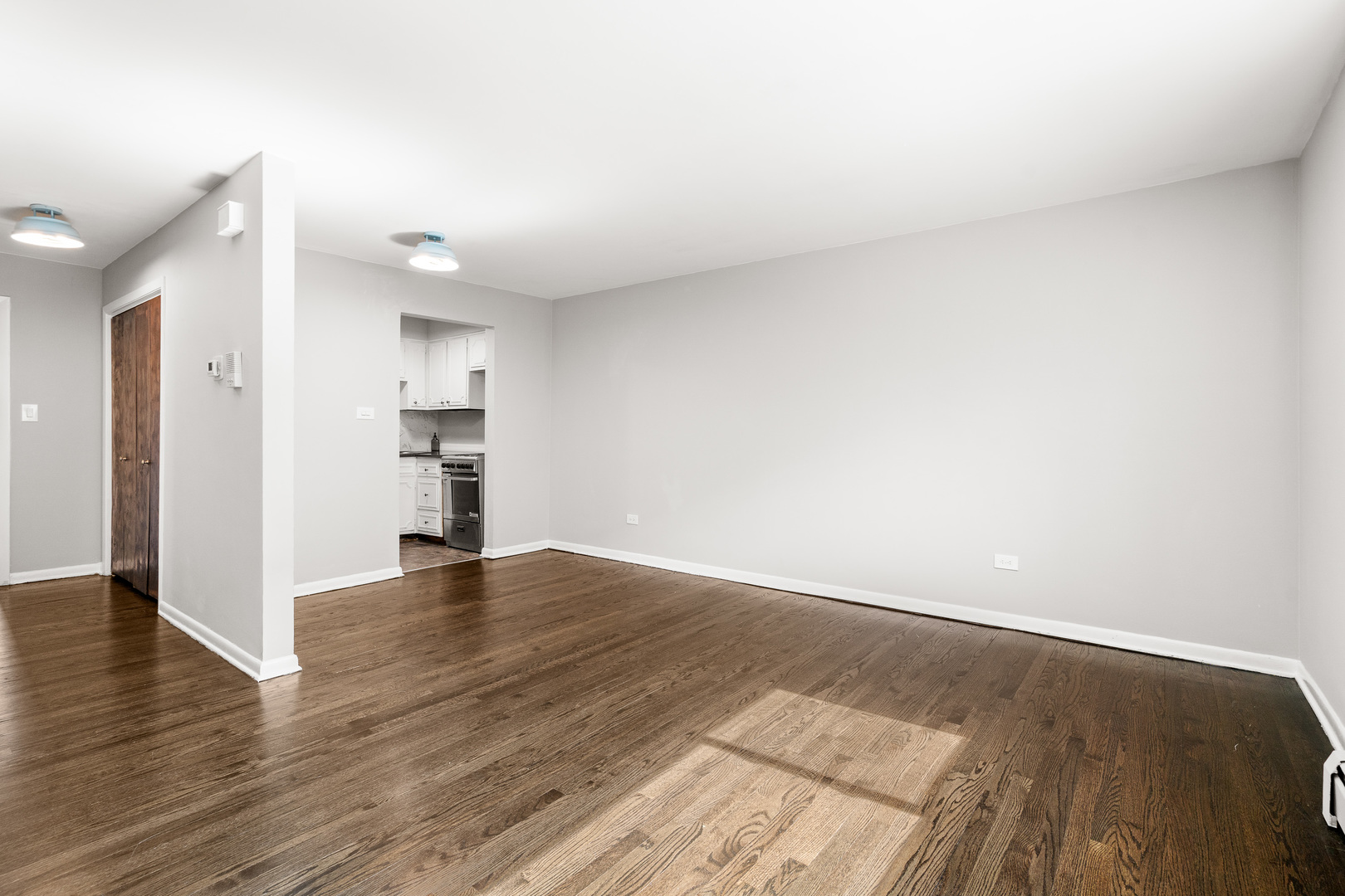 407 S Wesley Avenue 3