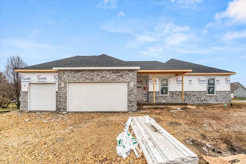 Photo of 1417 Sandcastle Lane, Sycamore, IL 60178 (MLS # 12545361)