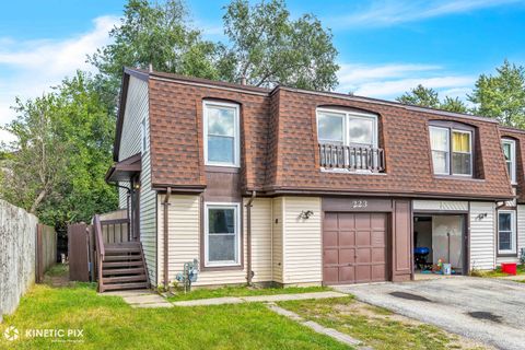 Tiny photo for 223 Hywood Lane, Bolingbrook, IL 60440 (MLS # 12468977)
