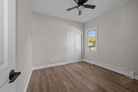 Tiny photo for 1550 W Highland Avenue W, Elgin, IL 60123 (MLS # 12463681)