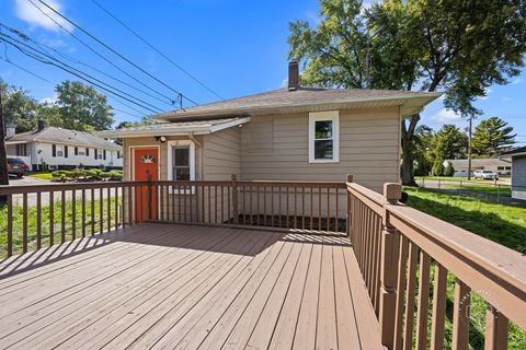 Tiny photo for 1550 W Highland Avenue W, Elgin, IL 60123 (MLS # 12463681)