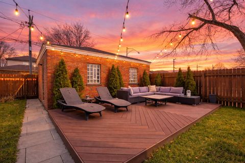 Tiny photo for 10459 S Troy Street, Chicago, IL 60655 (MLS # 12614162)