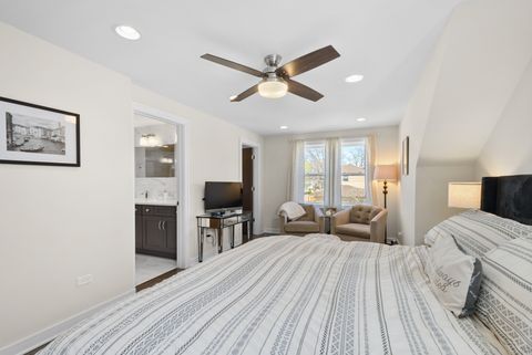 Tiny photo for 10459 S Troy Street, Chicago, IL 60655 (MLS # 12614162)