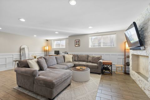 Tiny photo for 10459 S Troy Street, Chicago, IL 60655 (MLS # 12614162)