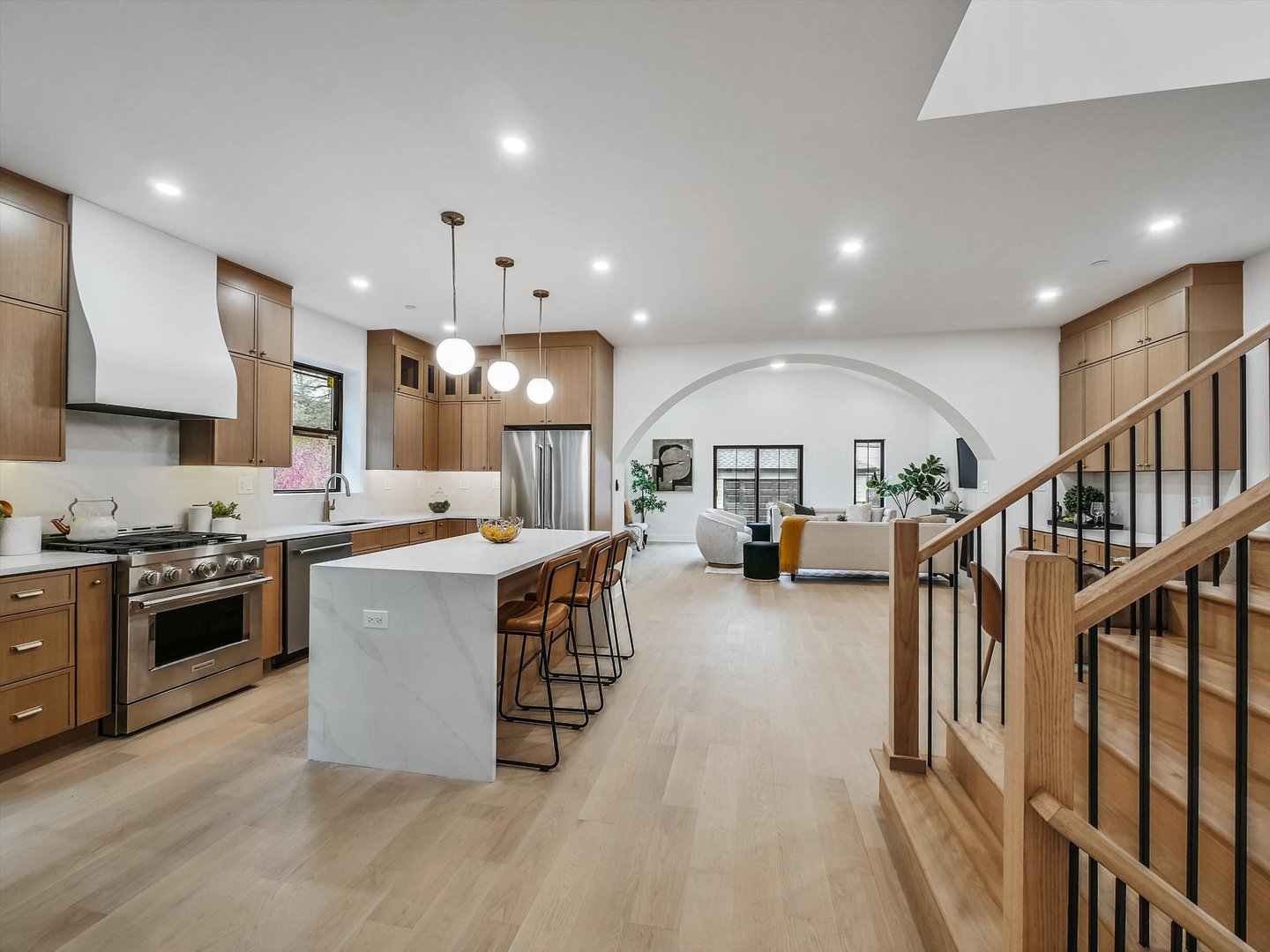 1215 N Taylor Avenue