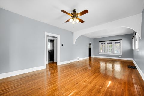Tiny photo for 609 Cowles Avenue, Joliet, IL 60435 (MLS # 12478550)