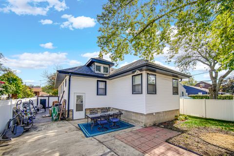 Tiny photo for 609 Cowles Avenue, Joliet, IL 60435 (MLS # 12478550)