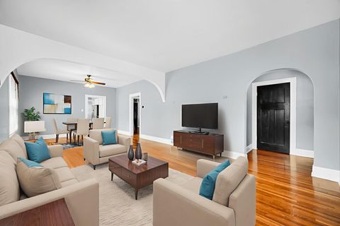 Tiny photo for 609 Cowles Avenue, Joliet, IL 60435 (MLS # 12478550)