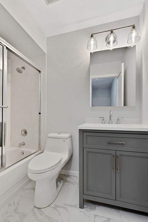 Tiny photo for 406 Inverrary Lane, Deerfield, IL 60015 (MLS # 12588574)