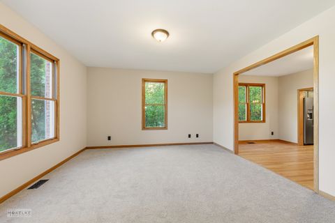 Tiny photo for 97 Crooked Creek Drive, Yorkville, IL 60560 (MLS # 12572682)