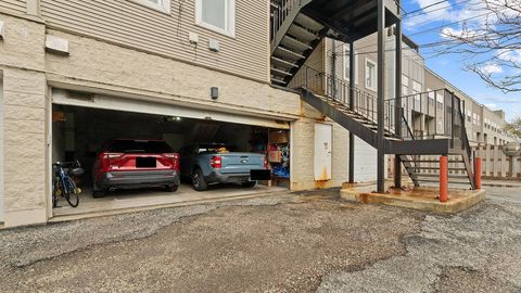 Tiny photo for 2524 W Bloomingdale Avenue #B, Chicago, IL 60647 (MLS # 12607290)