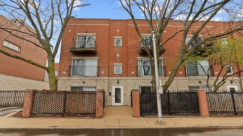 Photo of 2524 W Bloomingdale Avenue #B, Chicago, IL 60647 (MLS # 12607290)