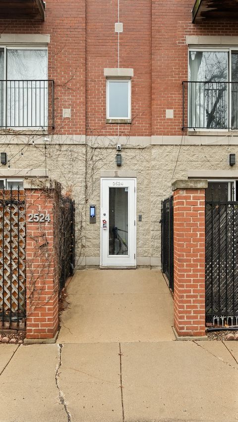 Tiny photo for 2524 W Bloomingdale Avenue #B, Chicago, IL 60647 (MLS # 12607290)