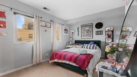 Tiny photo for 2524 W Bloomingdale Avenue #B, Chicago, IL 60647 (MLS # 12607290)