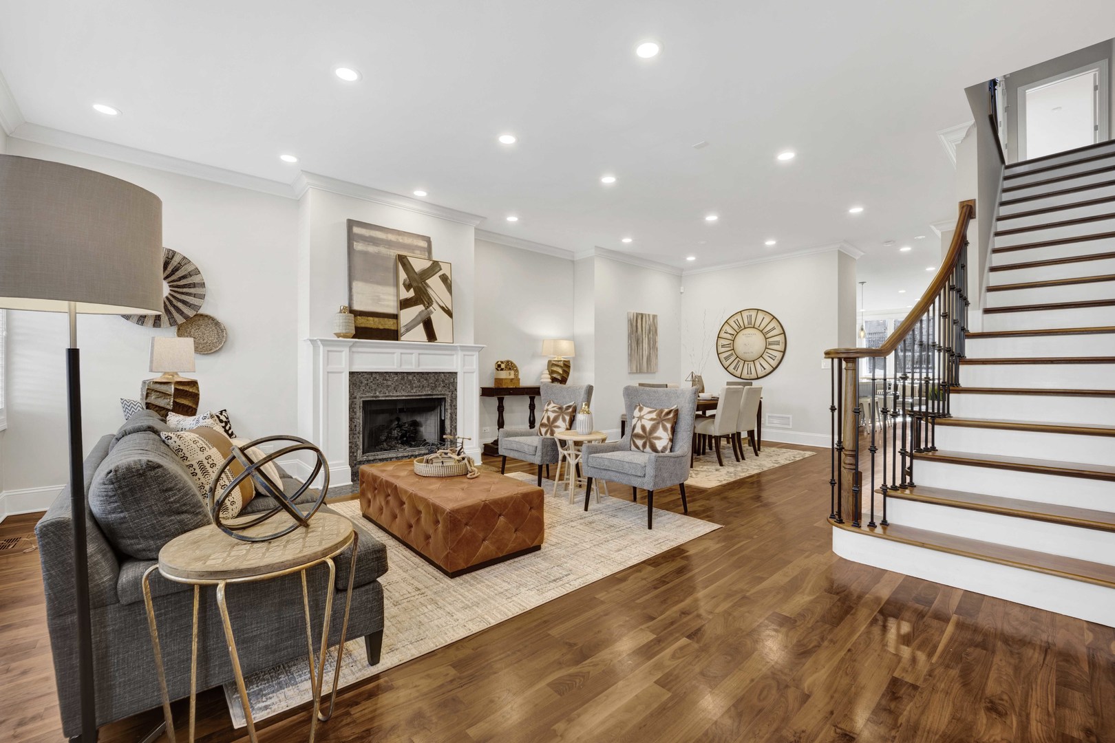 1433 W Winnemac Avenue