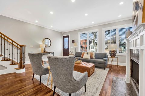 Tiny photo for 1433 W Winnemac Avenue, Chicago, IL 60640 (MLS # 12543415)