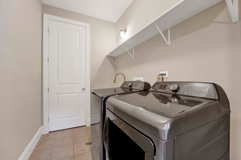 Tiny photo for 1433 W Winnemac Avenue, Chicago, IL 60640 (MLS # 12543415)