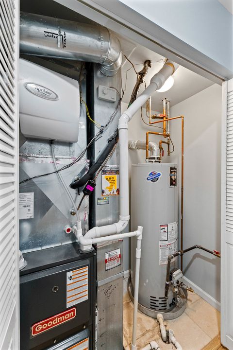 Tiny photo for 4105 S Drexel Boulevard #1SR, Chicago, IL 60653 (MLS # 12558285)