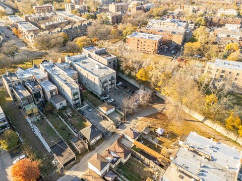 Tiny photo for 4105 S Drexel Boulevard #1SR, Chicago, IL 60653 (MLS # 12558285)