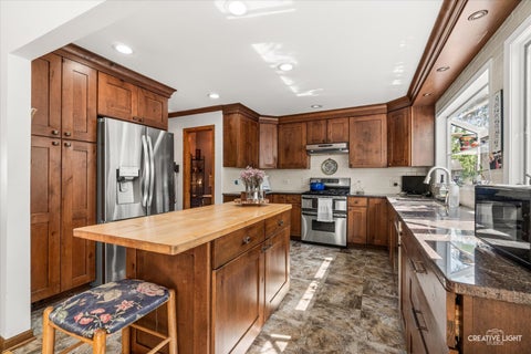 Tiny photo for 1324 Snowberry Lane, Crystal Lake, IL 60014 (MLS # 12670043)