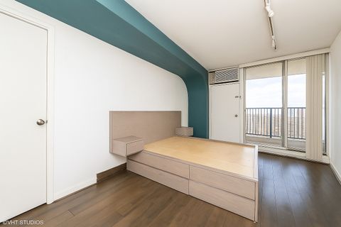 Tiny photo for 300 N State Street #5503, Chicago, IL 60654 (MLS # 12475447)