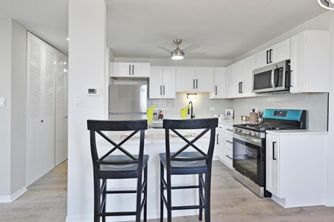 Tiny photo for 9725 S Karlov Avenue #610, Oak Lawn, IL 60453 (MLS # 12597548)