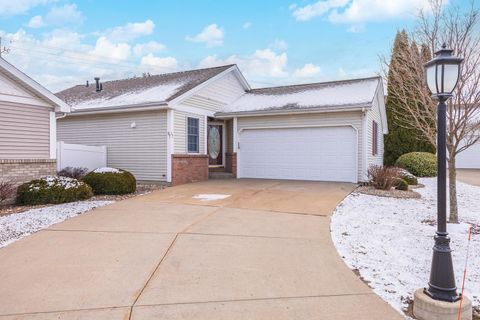 Tiny photo for 67 Astoria Way, Bloomington, IL 61704 (MLS # 12540196)