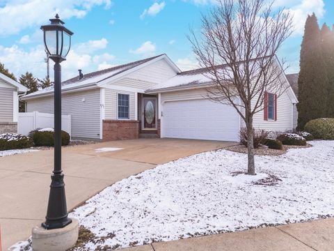 67 Astoria Way Bloomington IL 61704