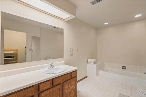 Tiny photo for 1410 W Partridge Lane #6, Arlington Heights, IL 60004 (MLS # 12742428)
