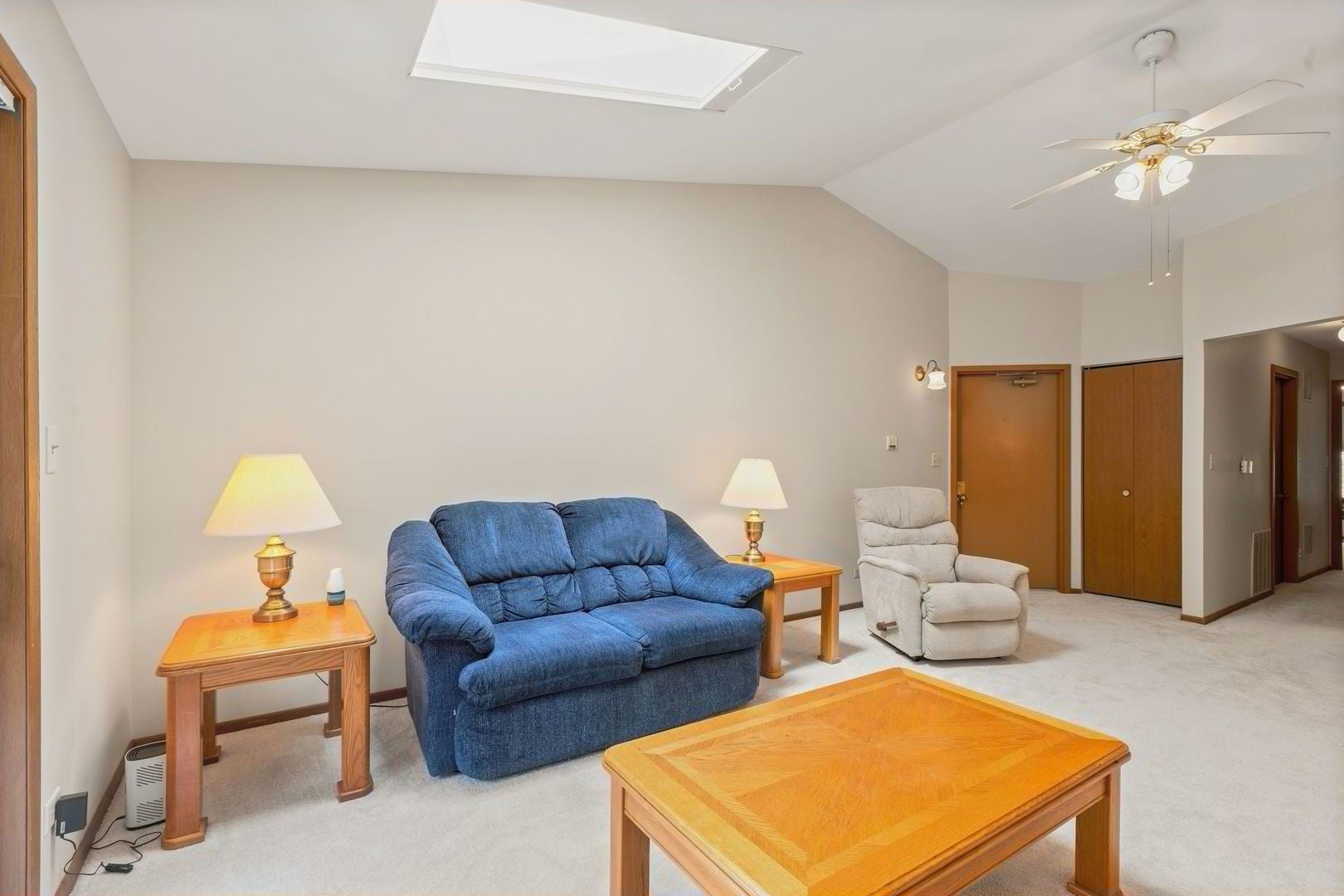 1410 W Partridge Lane 6