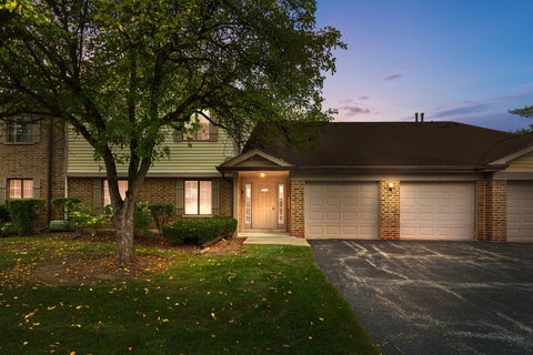 Photo of 1410 W Partridge Lane #6, Arlington Heights, IL 60004 (MLS # 12742428)