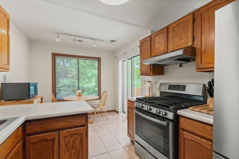 Tiny photo for 1410 W Partridge Lane #6, Arlington Heights, IL 60004 (MLS # 12742428)