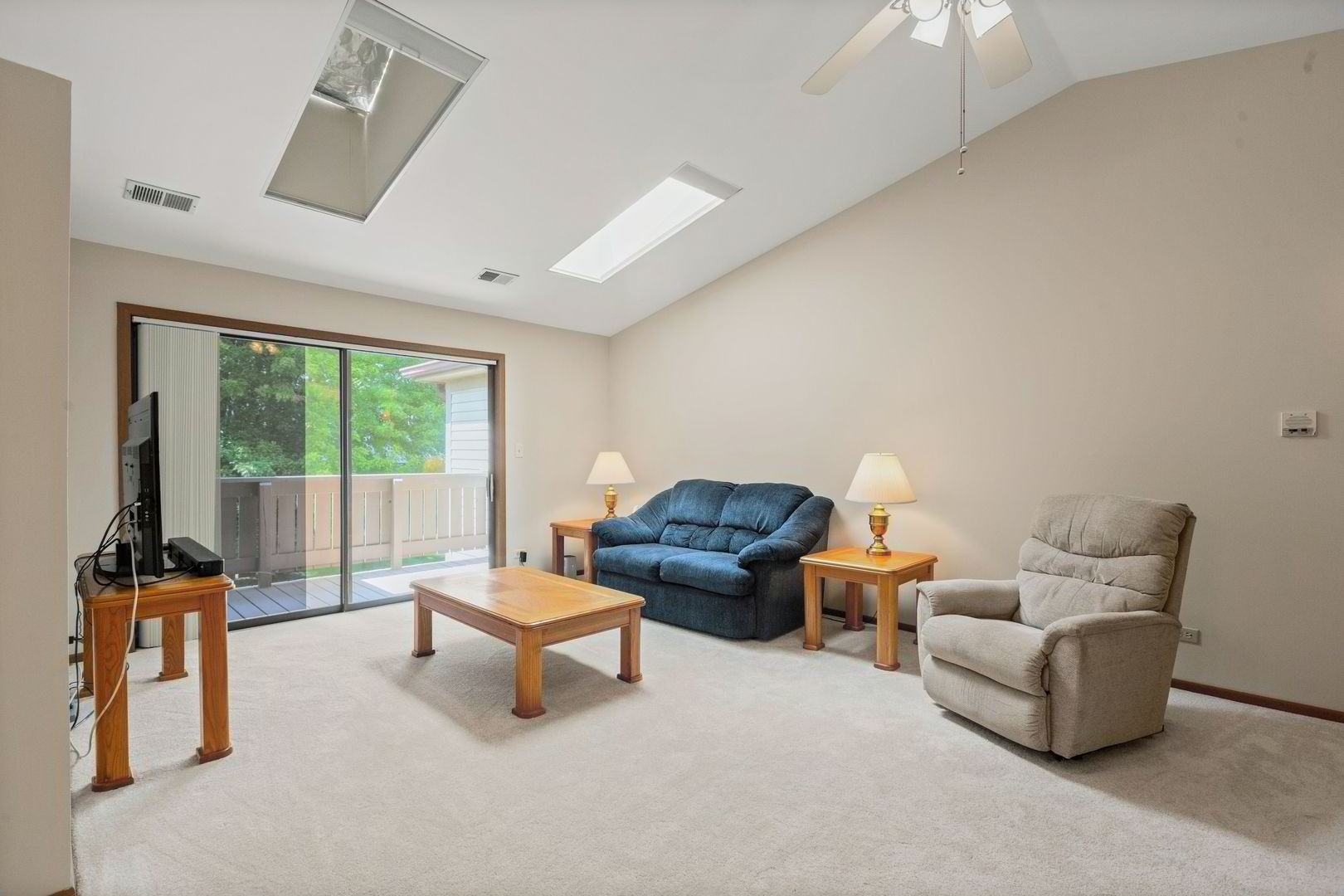 1410 W Partridge Lane 6