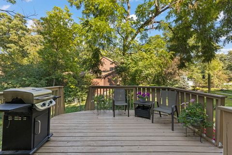 Tiny photo for 800 N Ashbury Avenue, Bolingbrook, IL 60440 (MLS # 12451108)