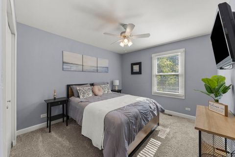 Tiny photo for 800 N Ashbury Avenue, Bolingbrook, IL 60440 (MLS # 12451108)