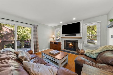 Tiny photo for 800 N Ashbury Avenue, Bolingbrook, IL 60440 (MLS # 12451108)