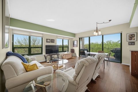 Tiny photo for 6420 DOUBLE EAGLE Drive #414, Woodridge, IL 60517 (MLS # 12636230)