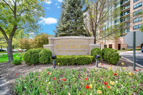 Photo of 6420 DOUBLE EAGLE Drive #414, Woodridge, IL 60517 (MLS # 12636230)