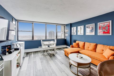 Tiny photo for 5740 N Sheridan Road #12E, Chicago, IL 60660 (MLS # 12594291)