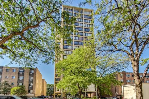 Photo of 5740 N Sheridan Road #12E, Chicago, IL 60660 (MLS # 12594291)