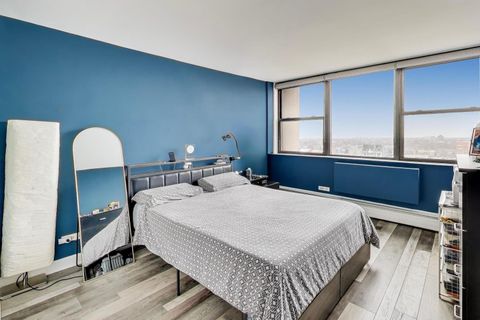 Tiny photo for 5740 N Sheridan Road #12E, Chicago, IL 60660 (MLS # 12594291)