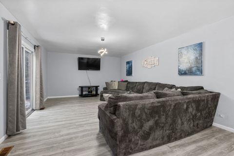 Tiny photo for 681 Majestic Drive, Algonquin, IL 60102 (MLS # 12538325)